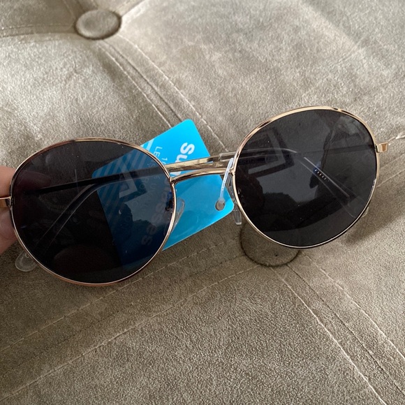 Circular Frame Sunglasses - Picture 5 of 5